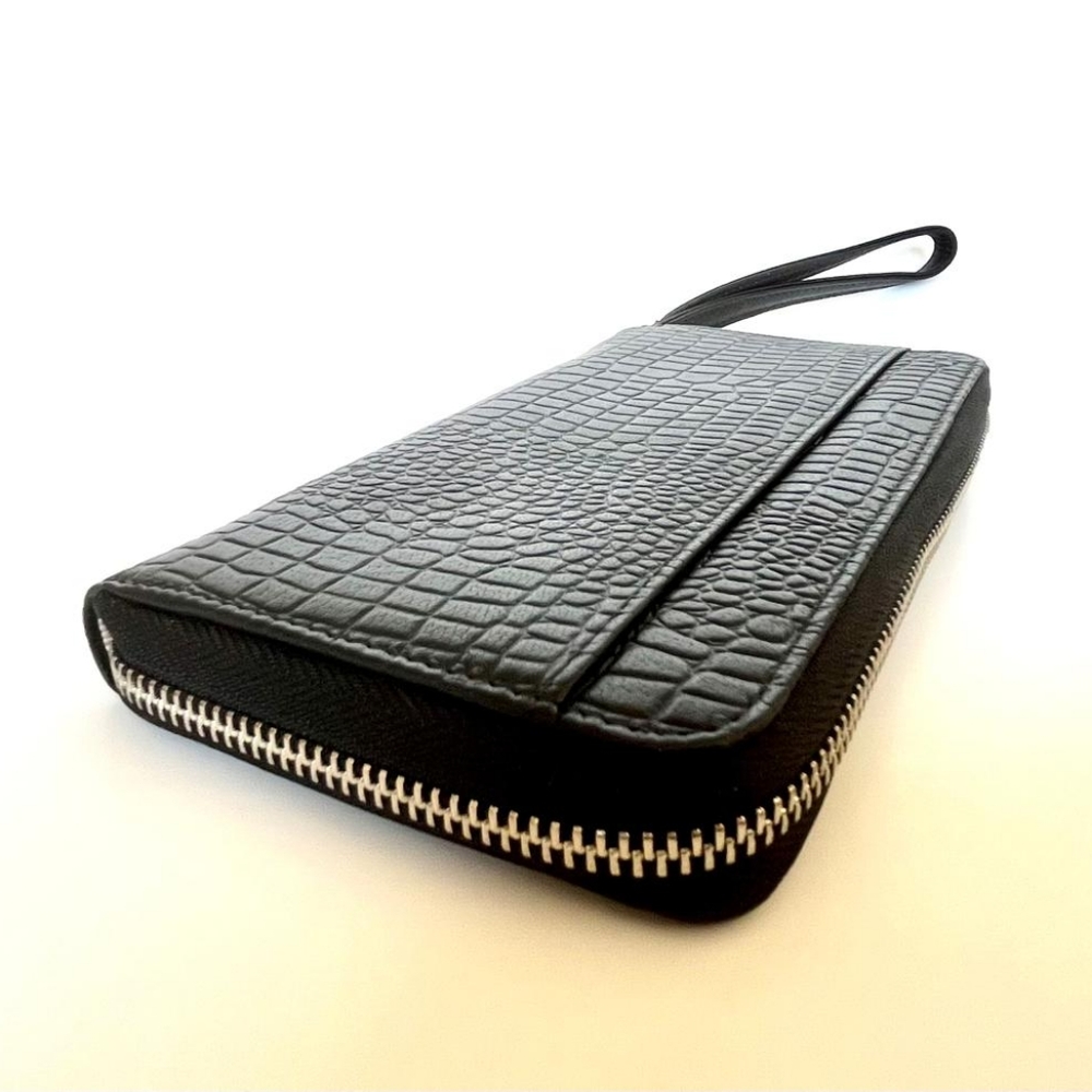 Ladies wallet, Wristlet, Cardholder genuine Leather.